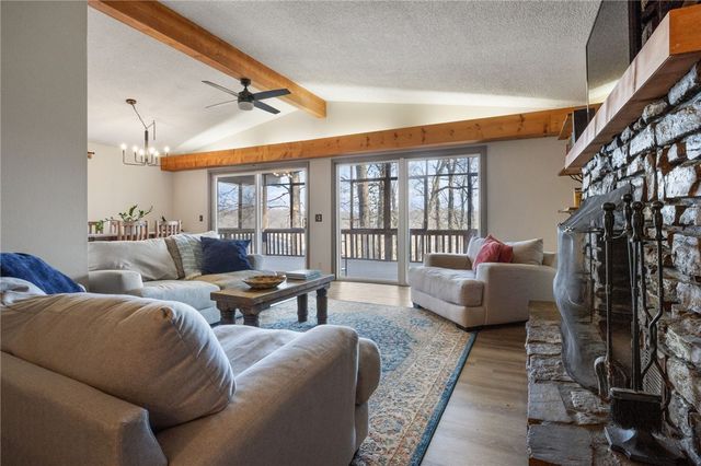 2 Tilbury Lane, Bella Vista, AR 72715