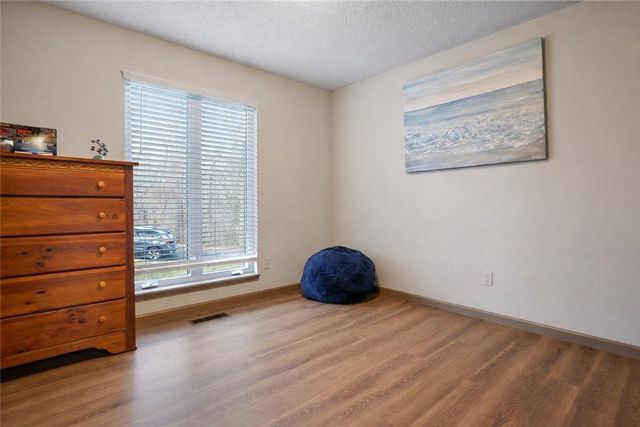 2 Tilbury Lane, Bella Vista, AR 72715