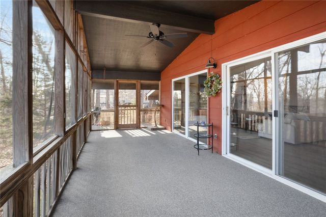 2 Tilbury Lane, Bella Vista, AR 72715