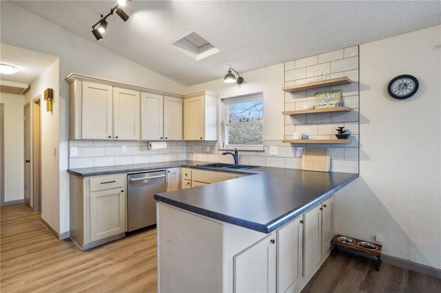 2 Tilbury Lane, Bella Vista, AR 72715