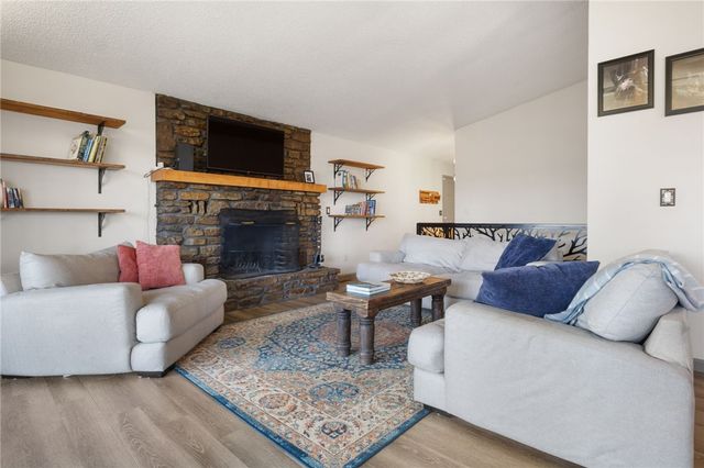 2 Tilbury Lane, Bella Vista, AR 72715