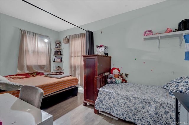 13 Carpenter Street, Glen Cove, NY 11542