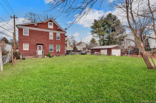 13 Carpenter Street, Glen Cove, NY 11542