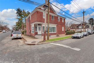 13 Carpenter Street, Glen Cove, NY 11542