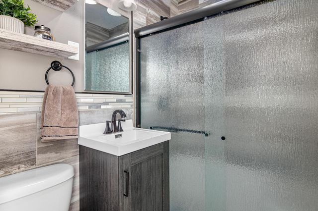 4936 Fremont Avenue N, Minneapolis, MN 55430