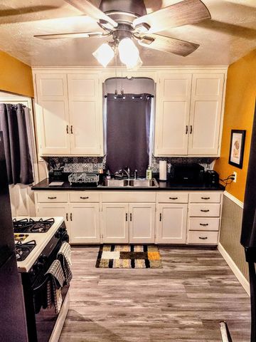 4936 Fremont Avenue N, Minneapolis, MN 55430