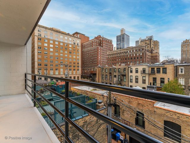 1241 N Dearborn Street 4, Chicago, IL 60610