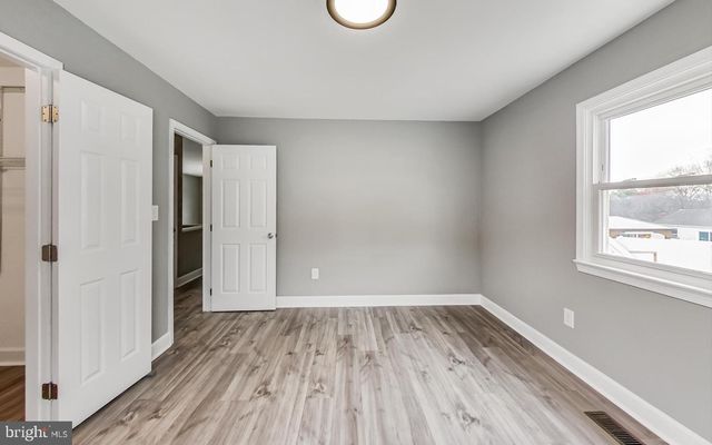 5923 BERWYN RD, College Park, MD 20740