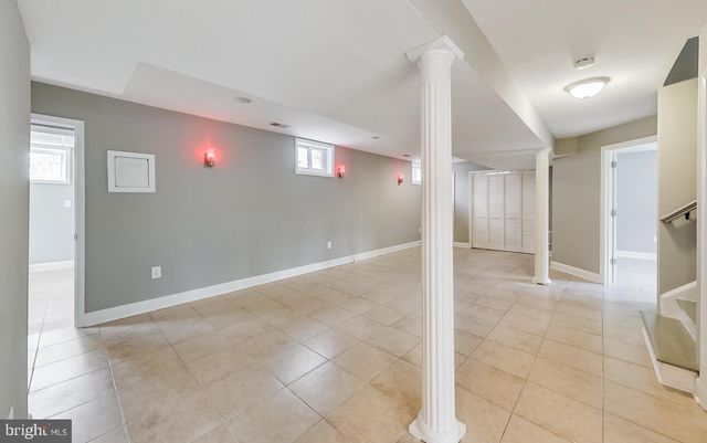 5923 BERWYN RD, College Park, MD 20740