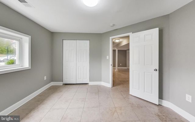 5923 BERWYN RD, College Park, MD 20740
