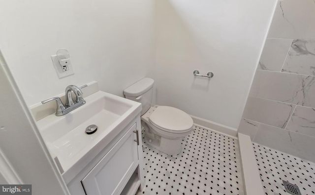 5923 BERWYN RD, College Park, MD 20740