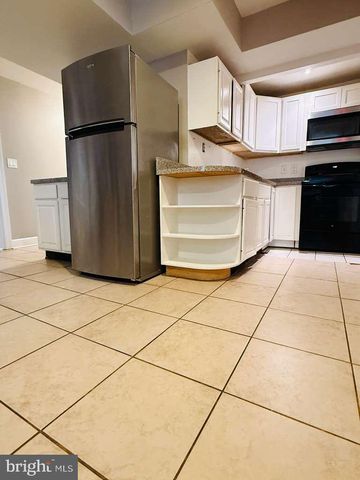 5923 BERWYN RD, College Park, MD 20740