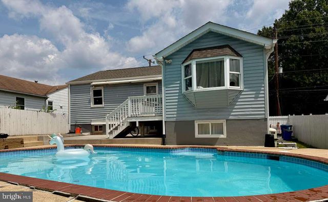 5923 BERWYN RD, College Park, MD 20740