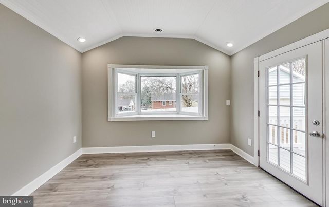 5923 BERWYN RD, College Park, MD 20740