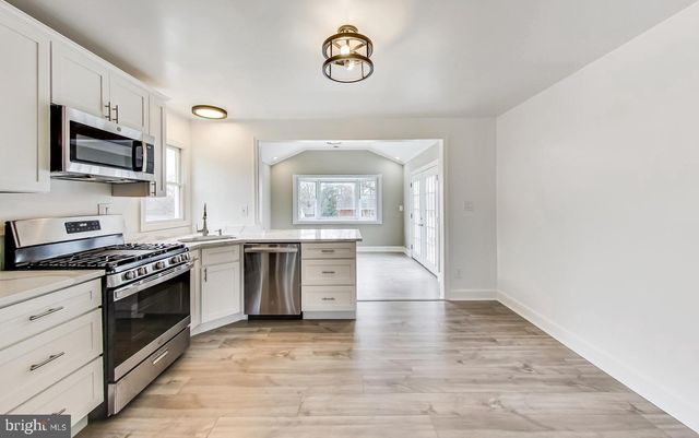 5923 BERWYN RD, College Park, MD 20740