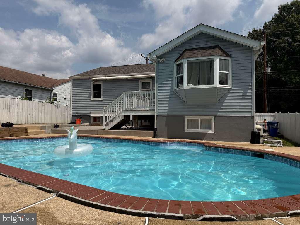 5923 BERWYN RD, College Park, MD 20740