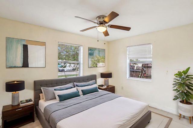 520 NE 45th Street, Deerfield Beach, FL 33064