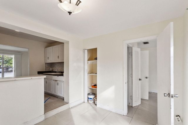 520 NE 45th Street, Deerfield Beach, FL 33064