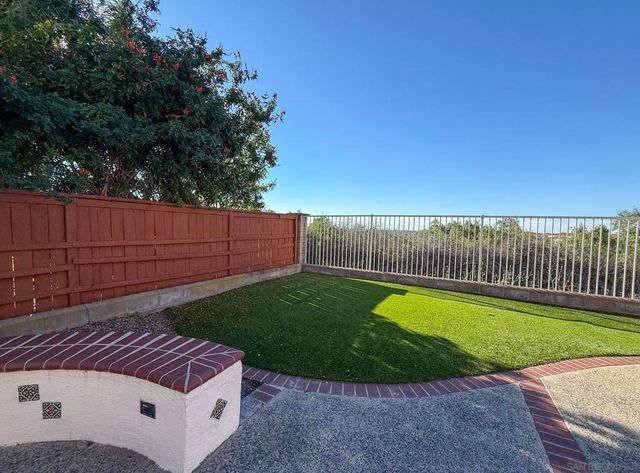 700 Rocking Horse Dr, Chula Vista, CA 91914