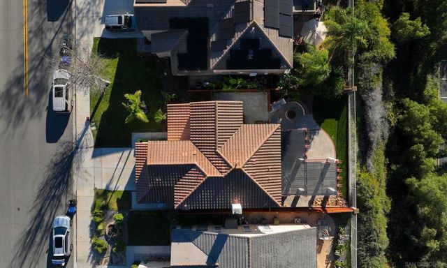 700 Rocking Horse Dr, Chula Vista, CA 91914