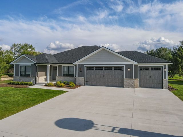 3172 Sun Valley Drive, Kankakee, IL 60901
