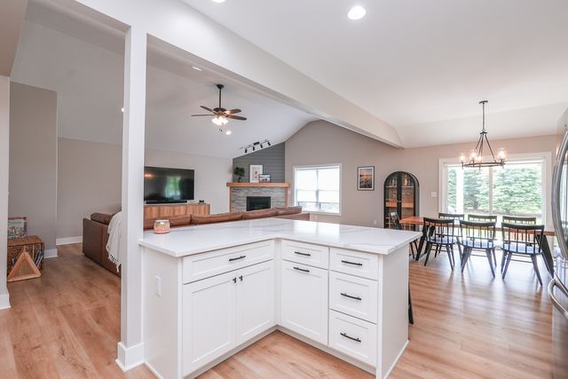 3172 Sun Valley Drive, Kankakee, IL 60901