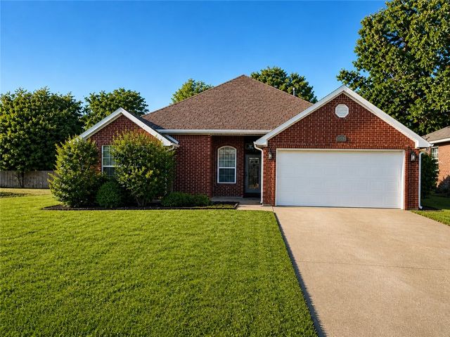 2600 Granny Smith Avenue, Springdale, AR 72764