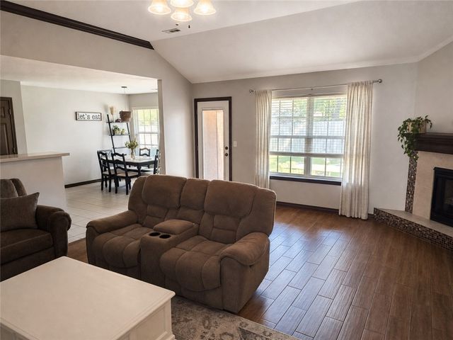 2600 Granny Smith Avenue, Springdale, AR 72764