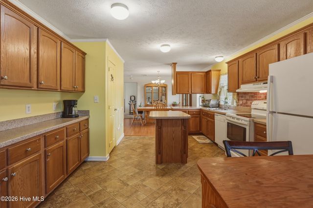 1772 Gum Swamp Church Road, Greenville, NC 27834