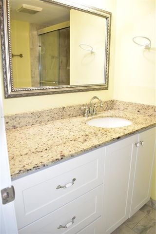 8901 Sunrise Lakes Blvd 211, Sunrise, FL 33322