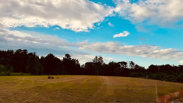 2021 Nesom Rd, Denham Springs, LA 70706