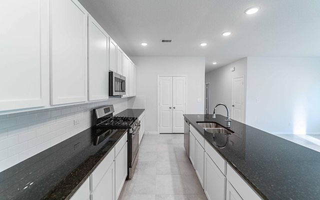 10633 Altitude Way, Conroe, TX 77303