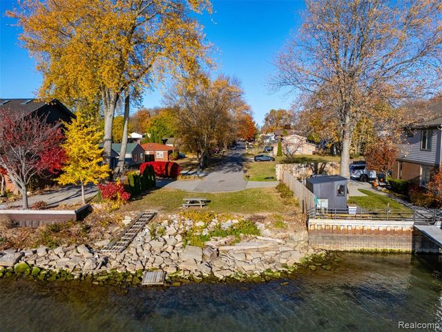 27972 Moran Street, Harrison Twp, MI 48045
