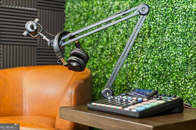 100 Chastain Center Boulevard NW 195-M1, Kennesaw, GA 30144