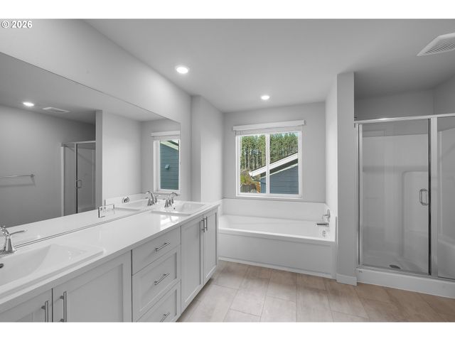 16633 Se Multnomah Falls Dr, Happy Valley, OR 97086