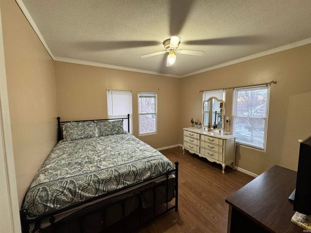 606 S Bendix Street, South Bend, IN 46619