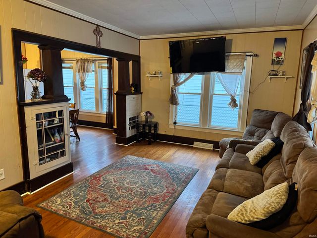 606 S Bendix Street, South Bend, IN 46619