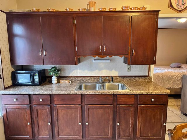 606 S Bendix Street, South Bend, IN 46619