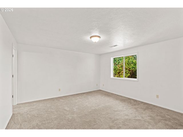 4624 Se GEARY St, Albany, OR 97322