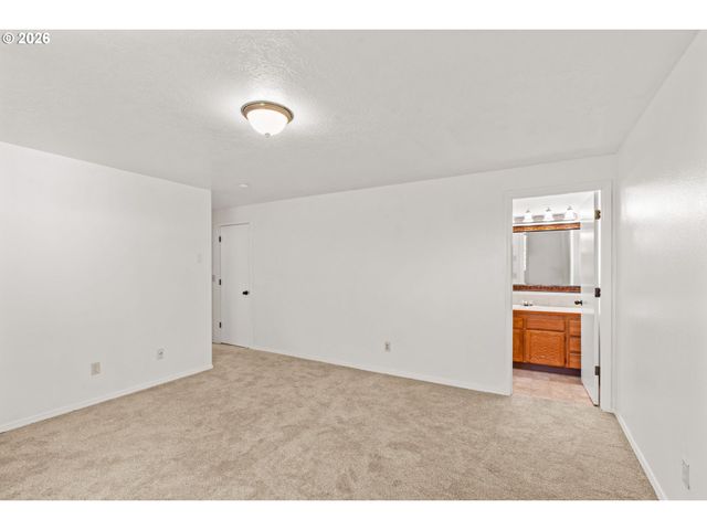 4624 Se GEARY St, Albany, OR 97322