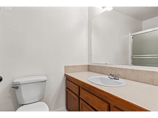 4624 Se GEARY St, Albany, OR 97322