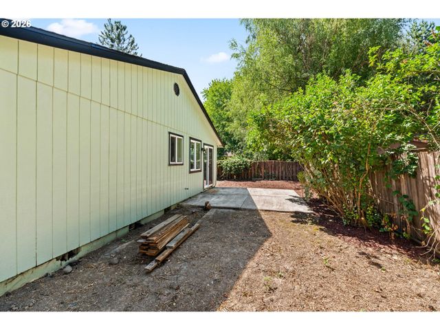 4624 Se GEARY St, Albany, OR 97322