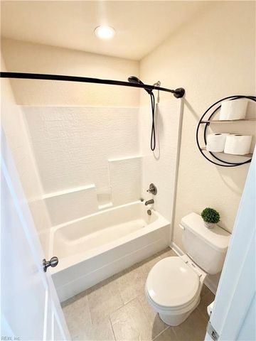 5609 Larry AVE, Virginia Beach, VA 23462