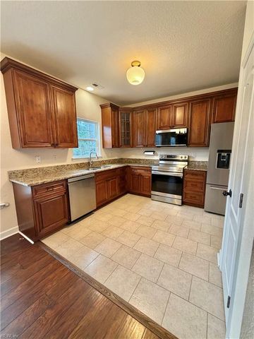 5609 Larry AVE, Virginia Beach, VA 23462