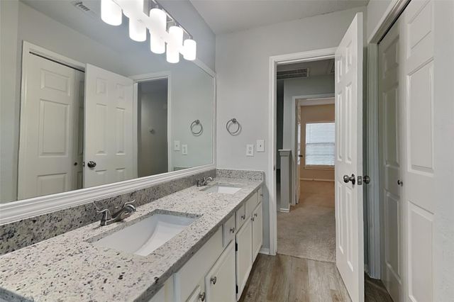4012 Cedarwood Drive, Pearland, TX 77584