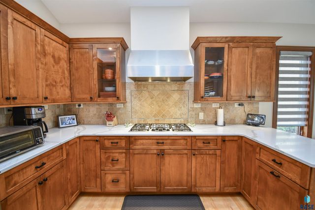 8117 S Grass Creek Dr Drive, Sioux Falls, SD 57108