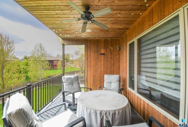 8117 S Grass Creek Dr Drive, Sioux Falls, SD 57108