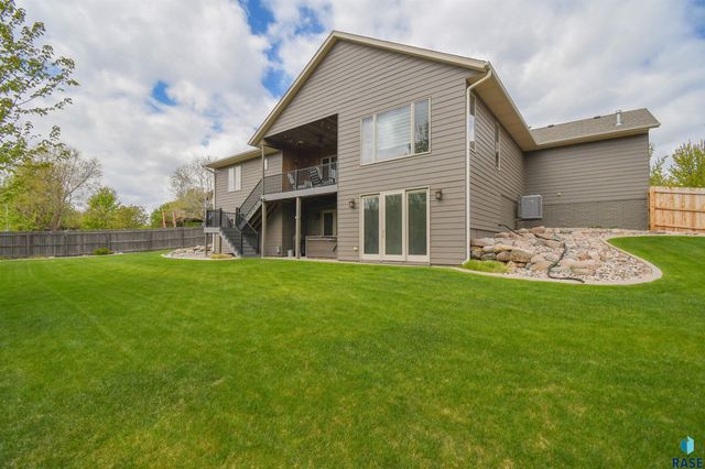 8117 S Grass Creek Dr Drive, Sioux Falls, SD 57108
