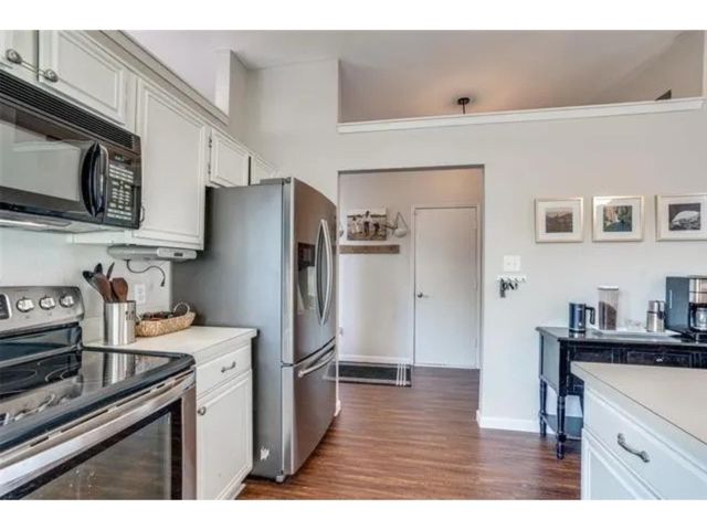 4310 Elgin Court, Grand Prairie, TX 75052
