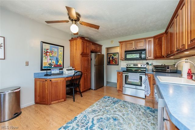 141 Sunset Drive, Berea, OH 44017